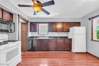5807 Orchard Ave in Parma, OH - Building Photo - Building Photo
