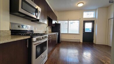 383 2nd St in Jersey City, NJ - Building Photo - Building Photo