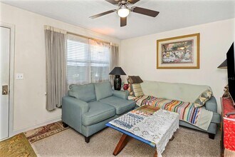 4742 Azalea Dr in New Port Richey, FL - Building Photo - Building Photo