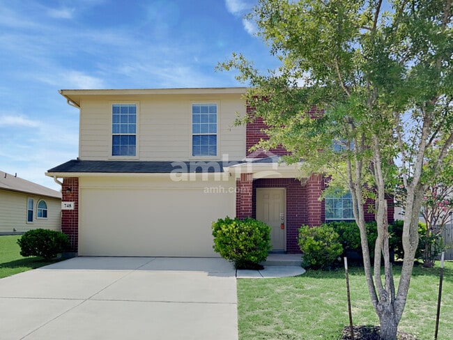 property at 748 McCulloch Glenn