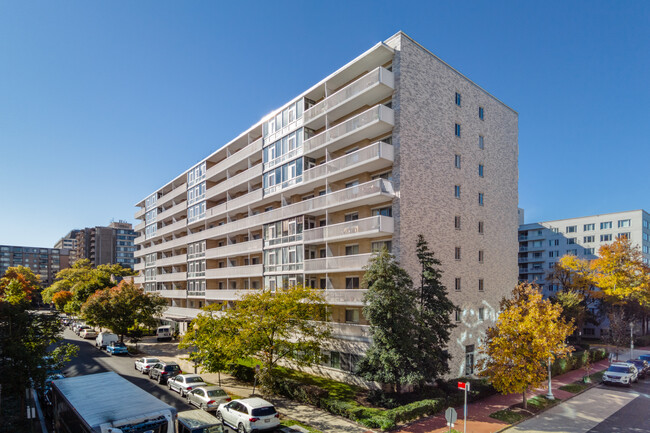 Potomac Plaza Terraces