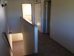 410 Lair Ln in Newberg, OR - Building Photo - Building Photo