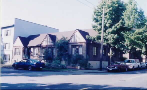 Theresa Renee Apartments in Seattle, WA - Building Photo - Building Photo