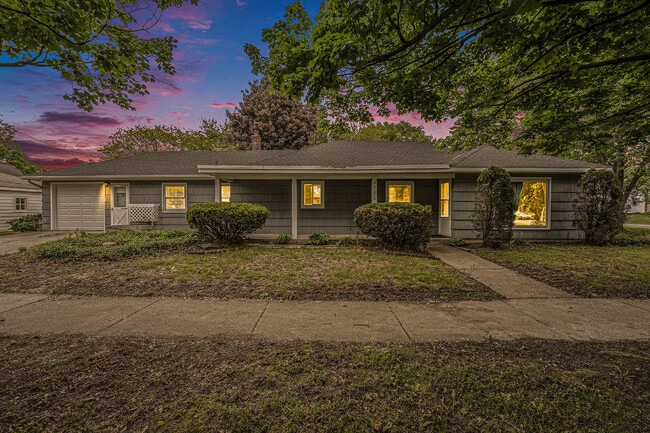 property at 2566 Spring Ave NE