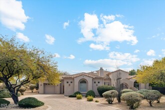 8451 E High Point Dr in Scottsdale, AZ - Building Photo - Building Photo