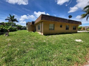 20833 NW 25th Ave in Miami Gardens, FL - Building Photo - Building Photo