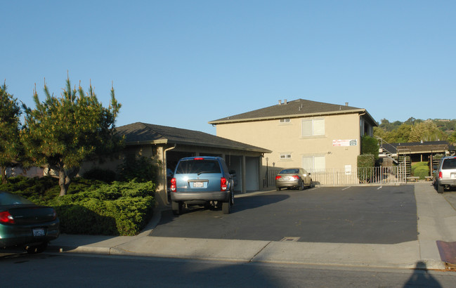 8197 Kelton Dr in Gilroy, CA - Foto de edificio - Building Photo