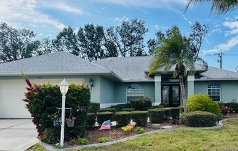 432 Bermuda Isles Cir in Venice, FL - Building Photo - Building Photo