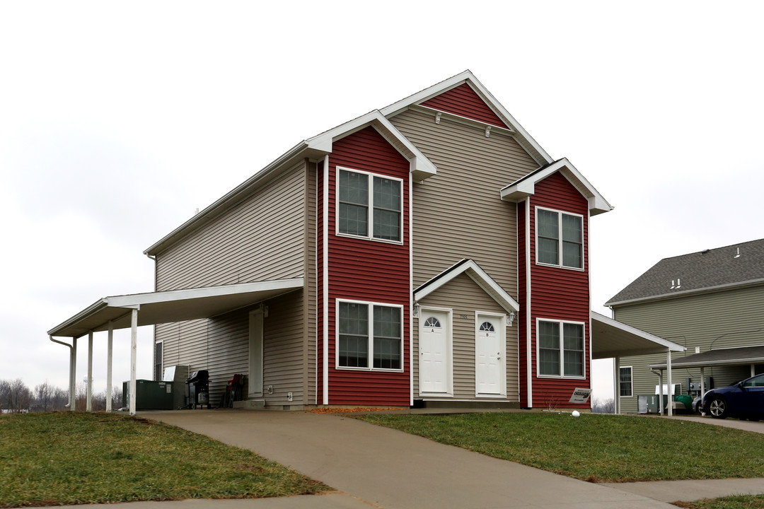 Evanda Estates in Chandler, IN - Building Photo