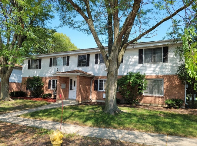 397 Poplar Ave in Antioch, IL - Building Photo - Building Photo
