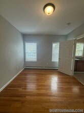 4 Kingsley Terrace in Lynn, MA - Building Photo - Building Photo