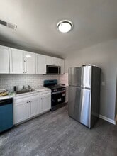2036 N Gratz St in Philadelphia, PA - Building Photo - Building Photo