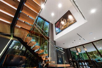 77 SW 18th Terrace in Miami, FL - Foto de edificio - Building Photo