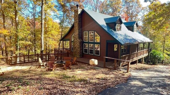property at 163 Sequoia Trce