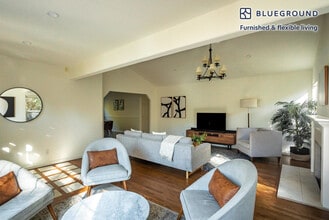 732 Laurel Ave in Menlo Park, CA - Building Photo - Building Photo