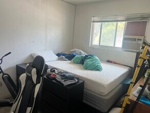 4321 10th St, Unit 10th Alley in Riverside, CA - Building Photo - Building Photo