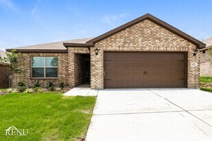 152 Holster Holw Rd in Newark, TX - Building Photo