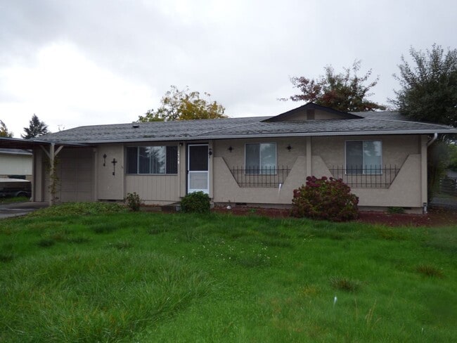 property at 4748 Ward Dr NE