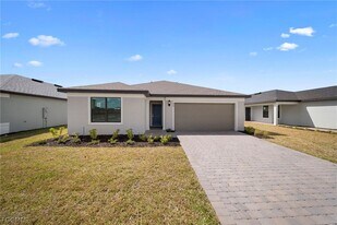 258 Silent Lk Dr in Lehigh Acres, FL - Building Photo