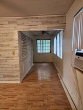 1140 SW 22nd St in Miami, FL - Building Photo - Building Photo