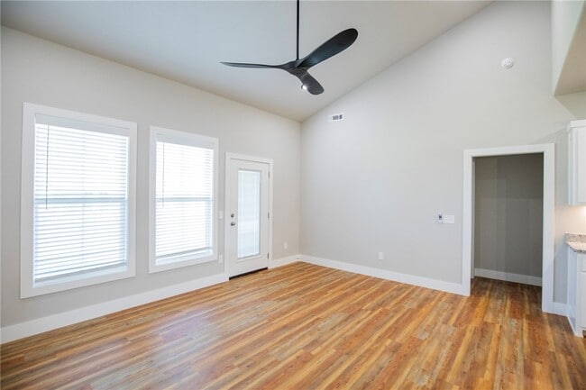 property at 1020 Seaborn Wy