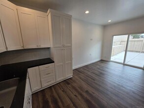 4265 48th St in San Diego, CA - Foto de edificio - Building Photo