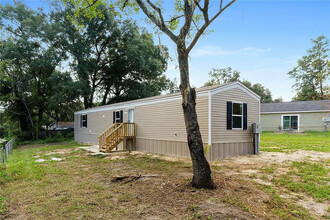 16364 SE 57th St in Ocklawaha, FL - Building Photo - Building Photo