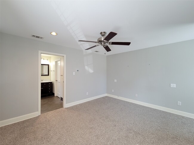 property at 5536 Aspen St