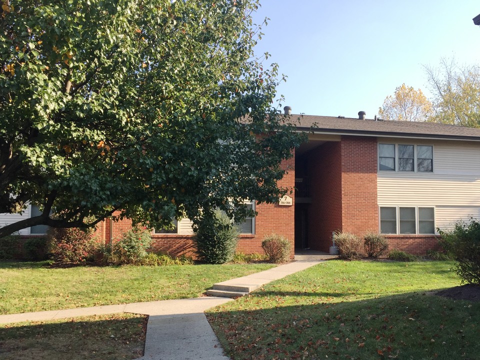 Walnut Hill Apartments in Lexington, KY - Foto de edificio