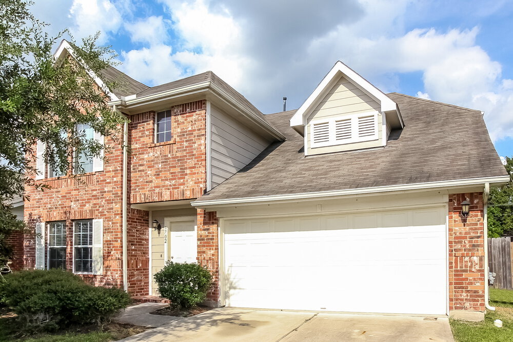 9702 Winter Bloom Ln in Houston, TX - Building Photo