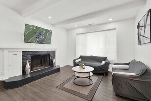 6060 Franklin Rd in Bloomfield Hills, MI - Building Photo