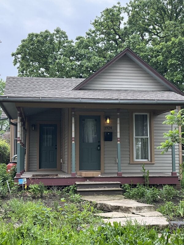 property at 1924 Leyner St