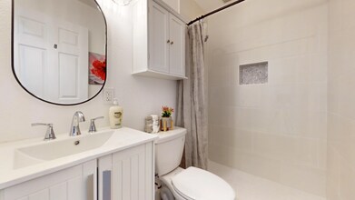 7901 Aplin Ave in Las Vegas, NV - Building Photo - Building Photo