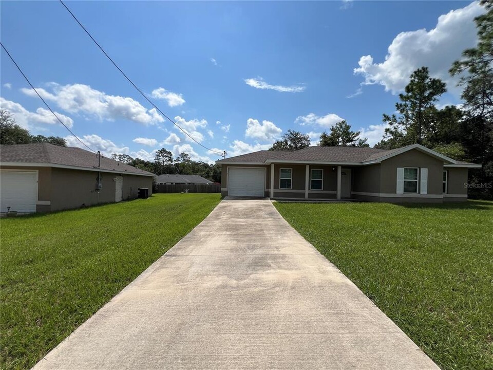 7 Locust Loop Cir in Ocala, FL - Building Photo