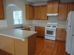 4669 Liberty Square Dr in Acworth, GA - Foto de edificio - Building Photo