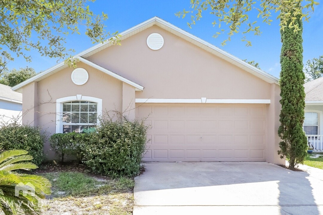 8537 English Oak Dr in Jacksonville, FL - Building Photo