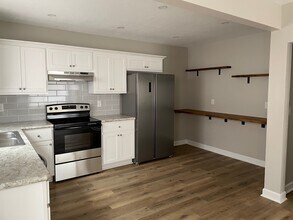 1066 Northview Dr in Wooster, OH - Building Photo - Building Photo