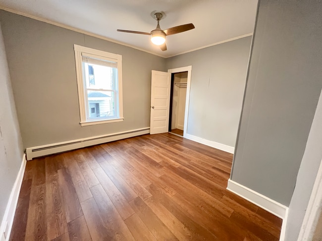 74 Green Hill Pky, Unit 3
