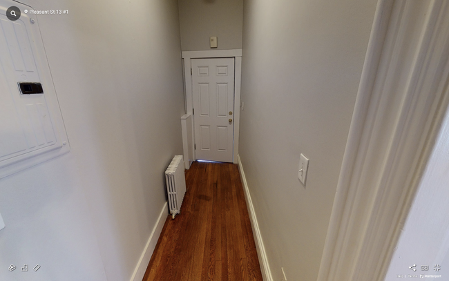 13 Pleasant St, Unit 1 in Cambridge, MA - Foto de edificio - Building Photo
