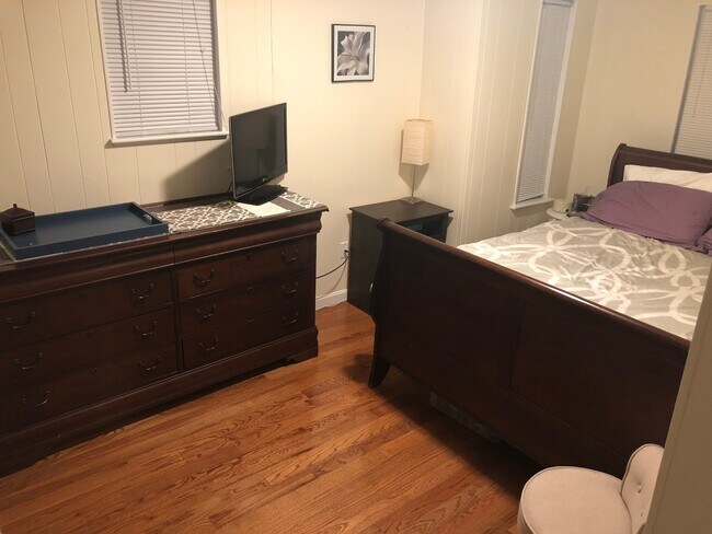 26 Clarendon St | Rentals in Newton, MA