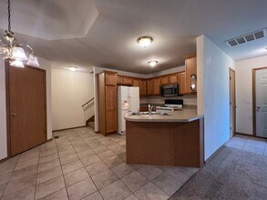1267 Pinhook Dr in Nixa, MO - Building Photo - Building Photo