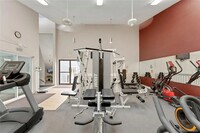 3121 S Tamarac Dr, Unit H305 in Denver, CO - Foto de edificio - Building Photo