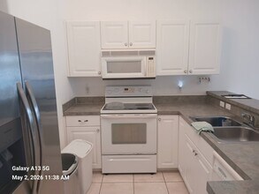 711 SE 12th Ct in Cape Coral, FL - Building Photo - Building Photo