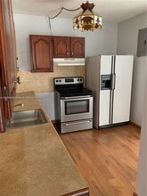 1987 NE 171 St in North Miami Beach, FL - Building Photo - Building Photo