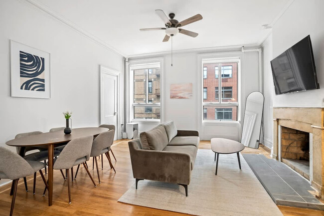 property at 257 W 19th St