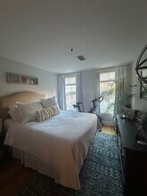 812 Grand St in Hoboken, NJ - Building Photo - Building Photo