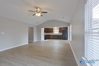 488 Ford Chapel Rd in Harvest, AL - Foto de edificio - Building Photo