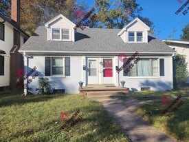 1054 Madison Ave in Evansville, IN - Building Photo