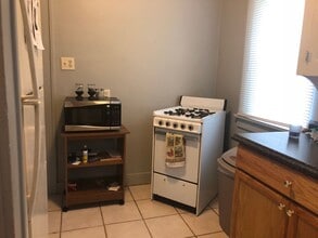524 Adrian St in Waterloo, IA - Building Photo - Building Photo