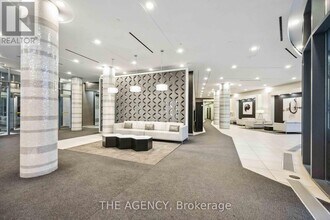 51-1051 E Liberty St in Toronto, ON - Building Photo - Building Photo